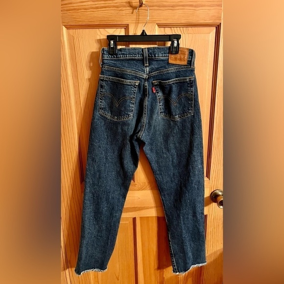 Levi’s Premium Denim NWOT Wedgie Straight Size 25 Blue Jeans Button Fly Leather - Picture 10 of 15